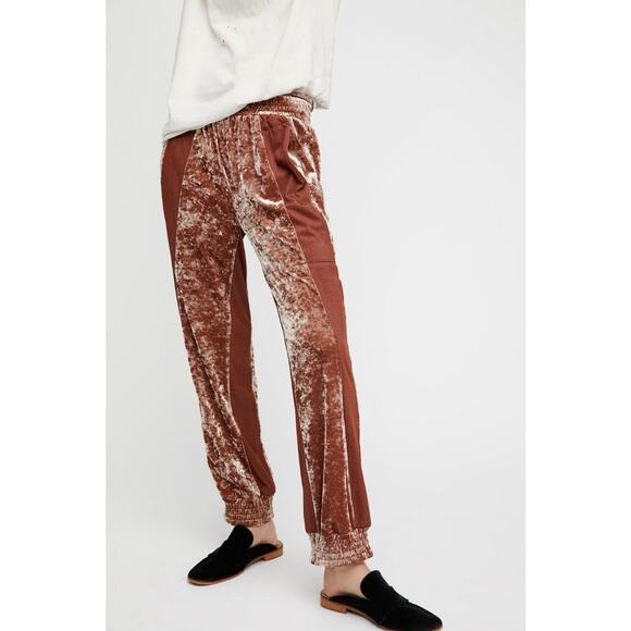 FREE PEOPLE HAH HOT AS HELL 1 Track Mind Pants Women Small Crushed Velvet Jogger - Picture 2 of 16